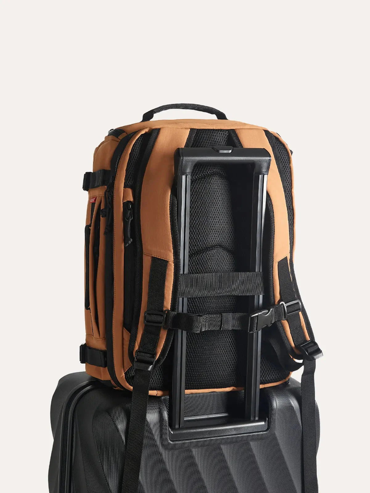 Blast 38L Mesh Travel Backpack