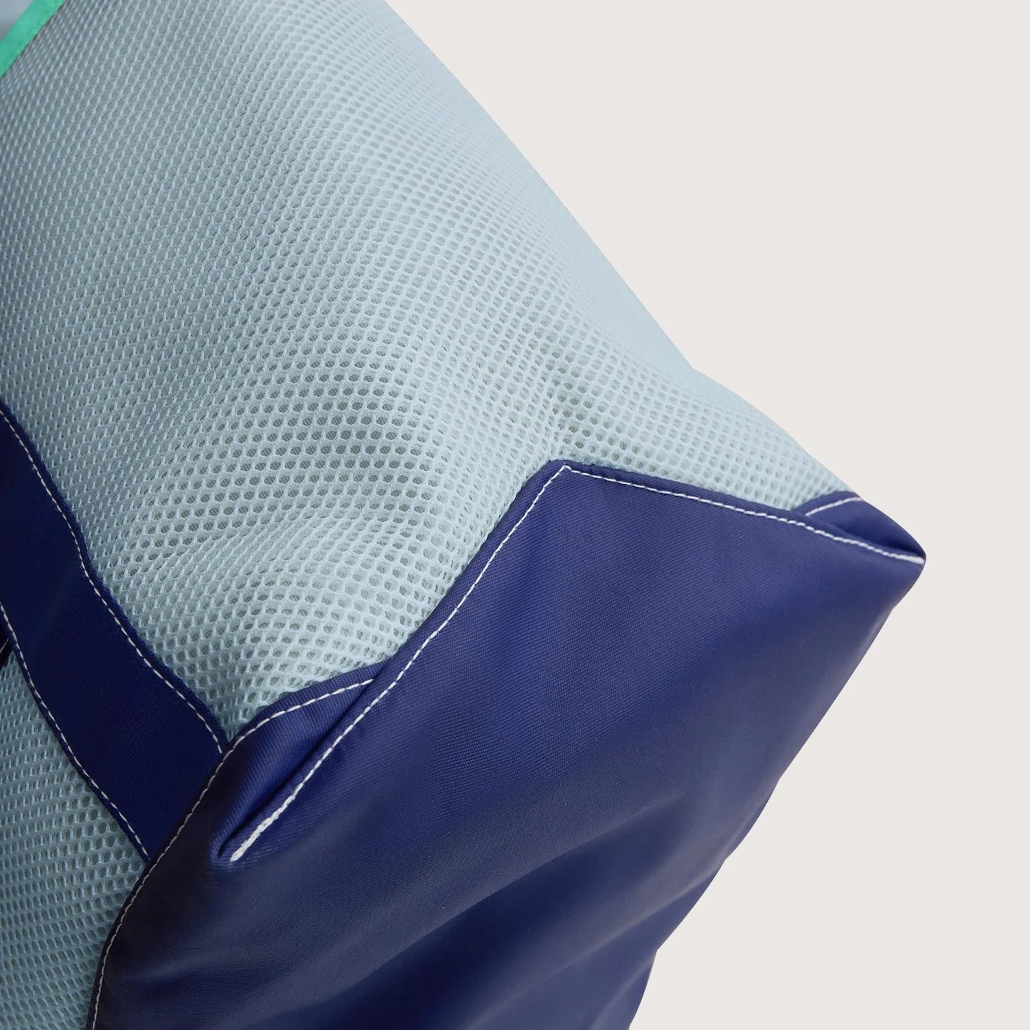 Coast 40L Tote