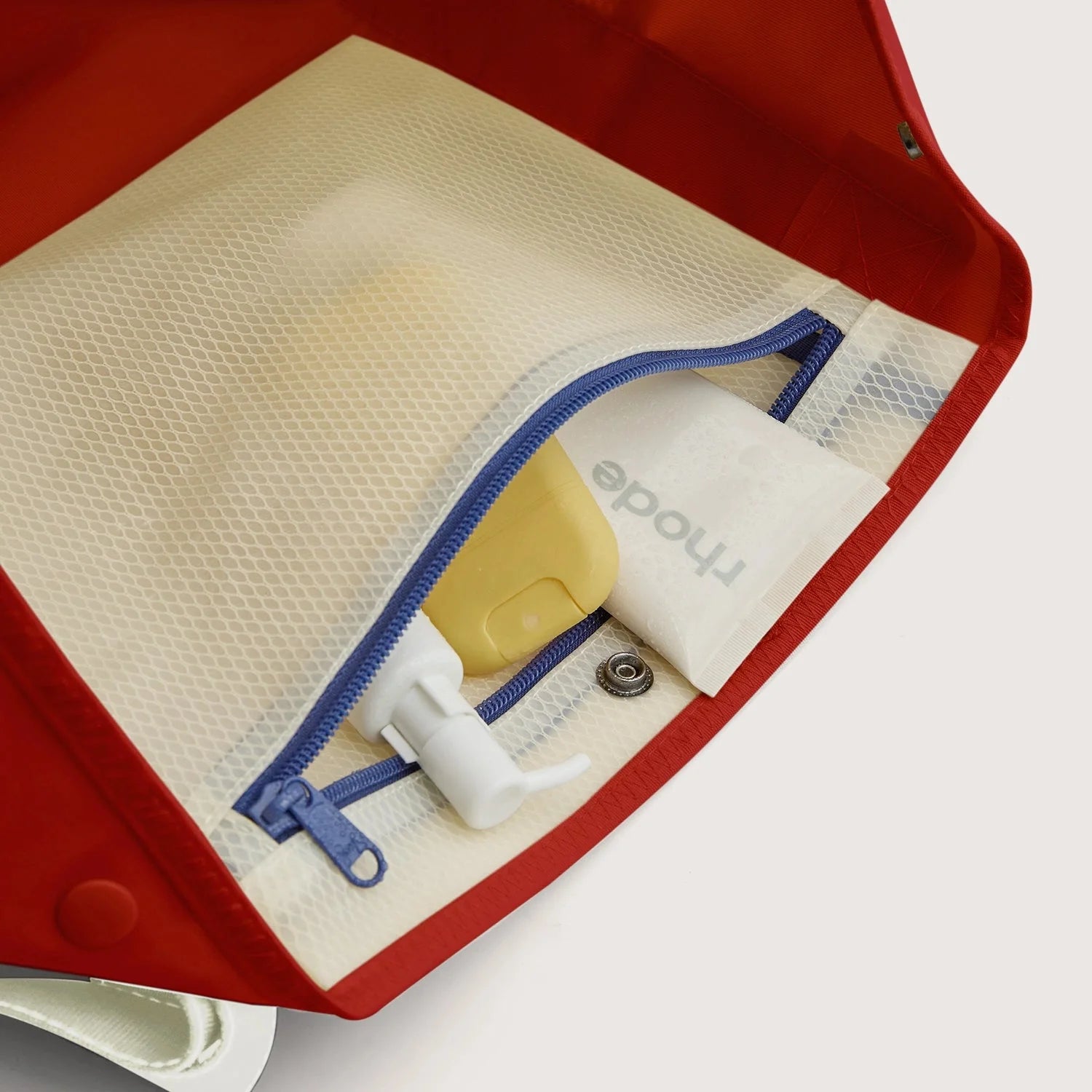 Coast 40L Tote